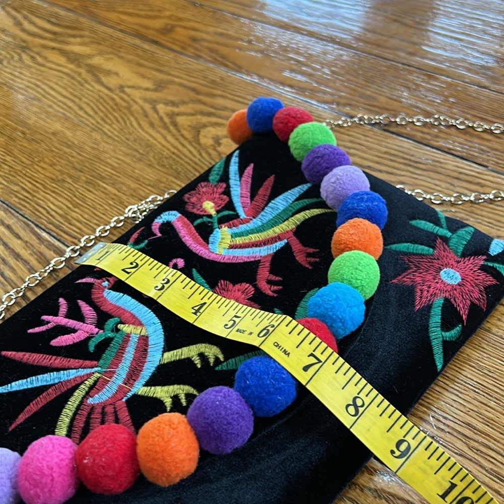 Black velour shoulder bag, chain strap, embroidered and pompom details. - Picture 12 of 12